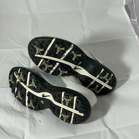 Nike Tiger Woods Sz 5Y Tour TW Jr Youth Golf Shoe - Picture 4 of 5